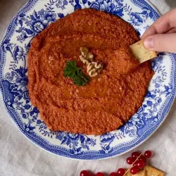 Muhammara Dip, gemaakt met behulp van de Cosori Dual Blaze