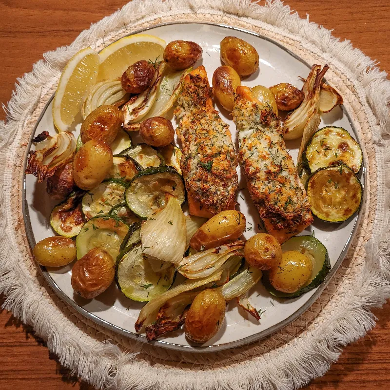 Krokante zalm met groenten uit de Cosori Dual Blaze