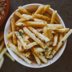 Truffelfriet met parmezaanse kaas uit de airfryer