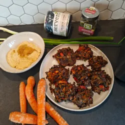 Airfryer burgers van zwarte bonen en wortel