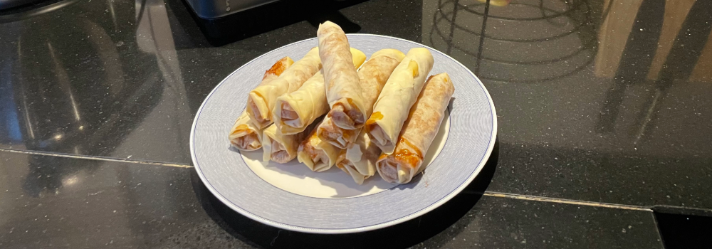 Appelloempia's op een bord