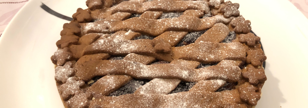 Laagjestaart met bramenjam